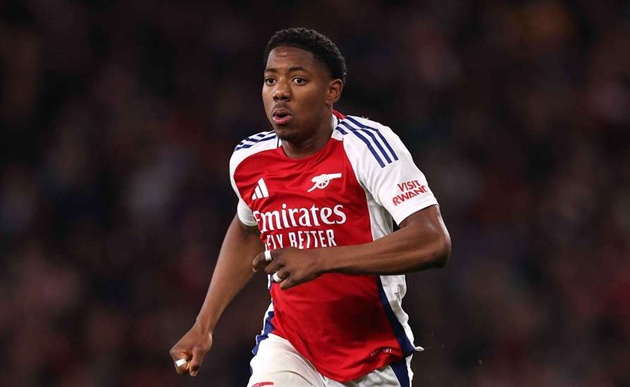 Arsenal gia hạn hợp đồng với tài năng trẻ Myles Lewis-Skelly, dập tắt hy vọng của Real Madrid